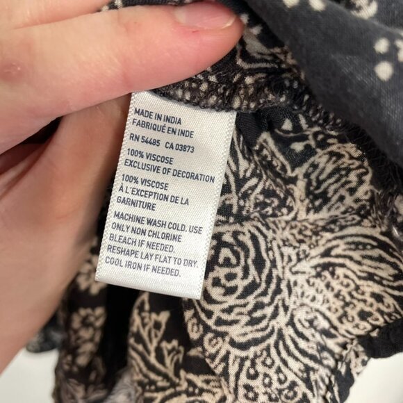 AMERICAN EAGLE Dark Gray Off White Floral Mixed Print Tiered Boho Tank Blouse M - Picture 8 of 11